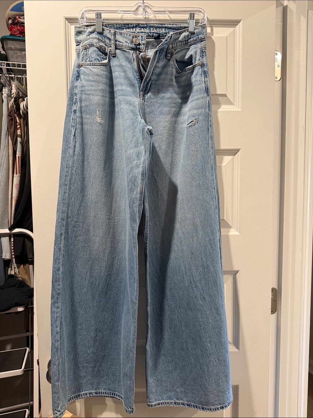 American Eagle Outfitters Light Wash Wide Leg Jeans